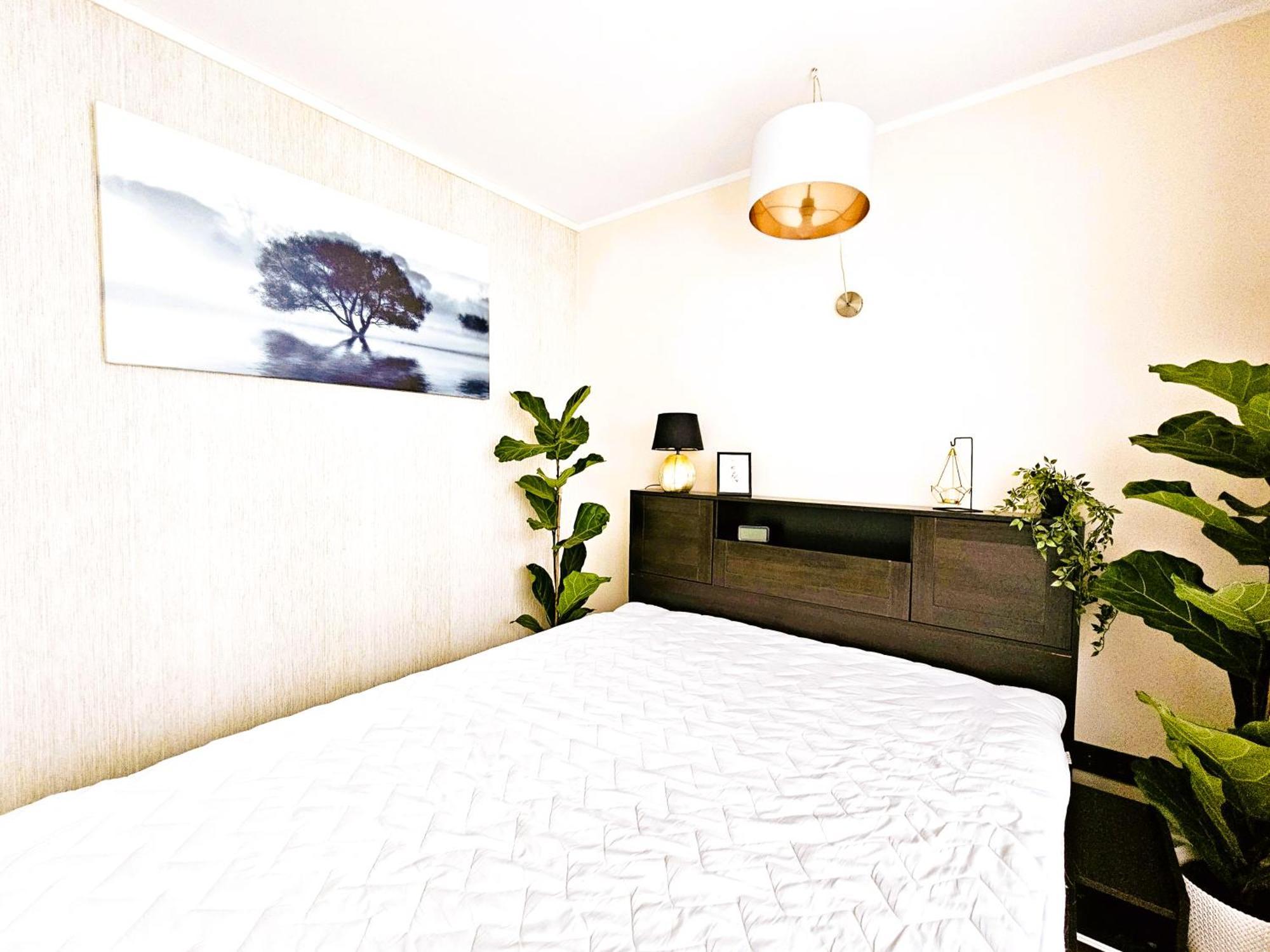 Cofy Rentals - Centrally Located, Quiet District, Air-Conditioning, Free Parking, 24-7 Express Check-In-Out, Close To Sea And Everything You Need For Living! تالين الغرفة الصورة